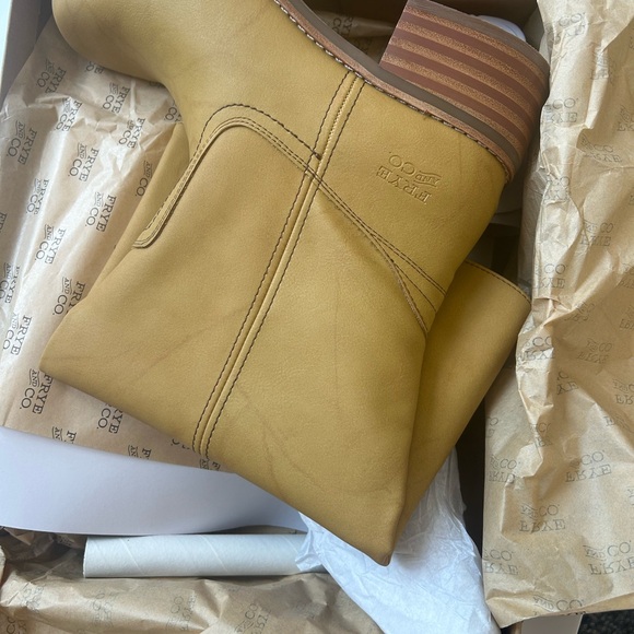 FRYE AND CO. Yellow Heeled Boots - Picture 3 of 5